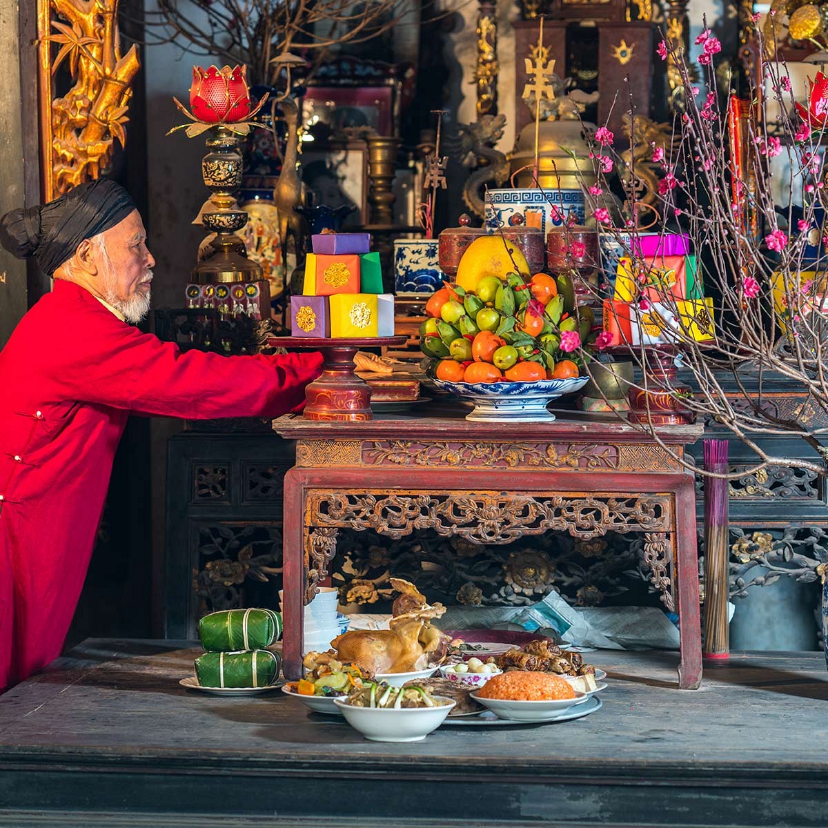 Tet Travel Guide: Celebrating Lunar New Year with Tradition and Joy - Ảnh 3 Tet Travel Guide: Celebrating Lunar New Year with Tradition and Joy - Ảnh 3