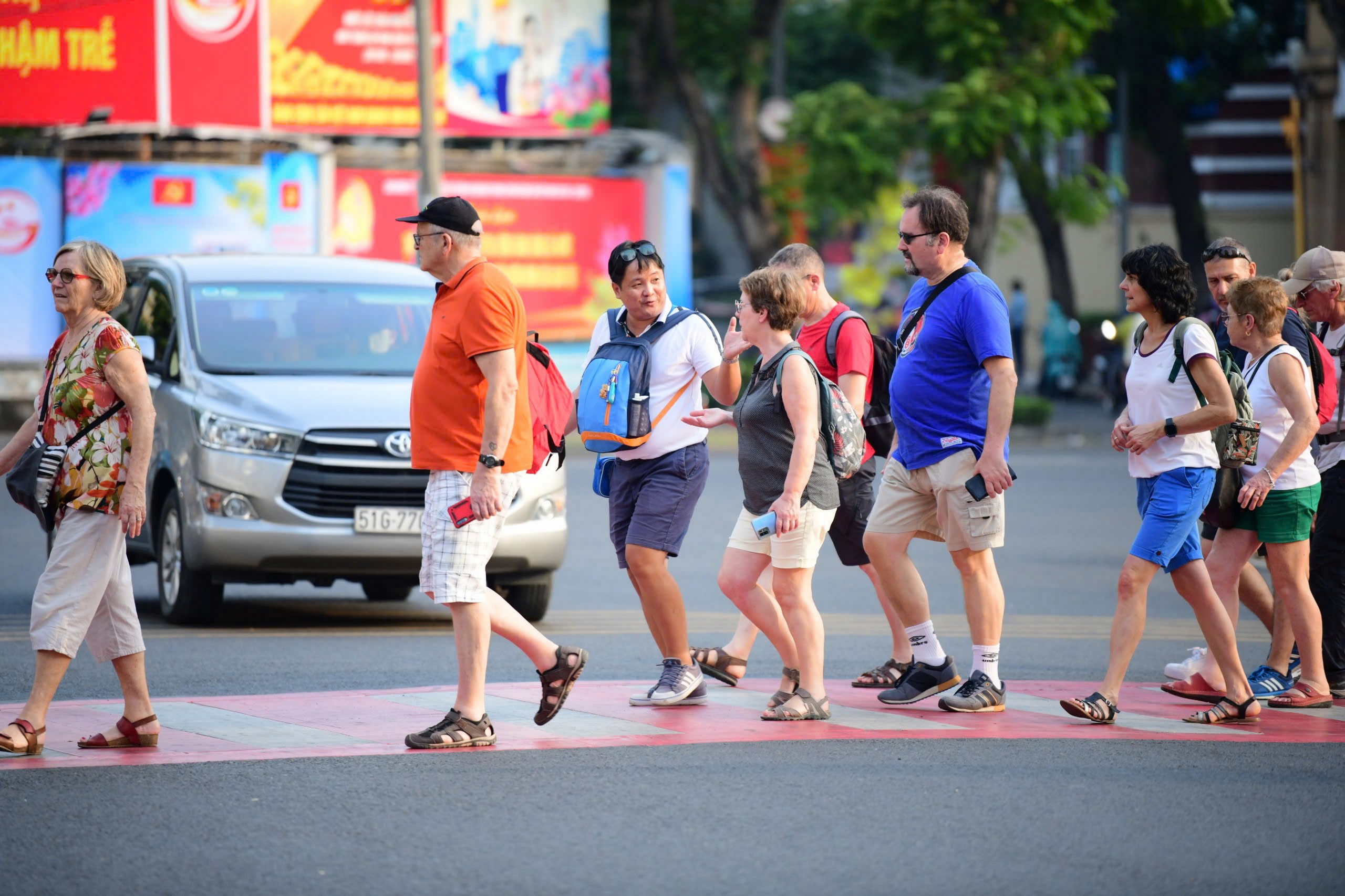 Visa Exemption for 12 Countries Announced by the Vietnamese Government: Full Details - Ảnh 2 Visa Exemption for 12 Countries Announced by the Vietnamese Government: Full Details - Ảnh 2