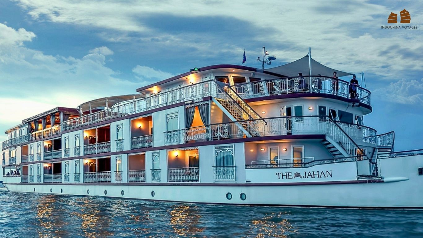 RV Jahan Cruise