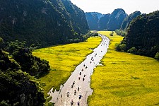 Hanoi – Ninh Binh – Halong Stopover