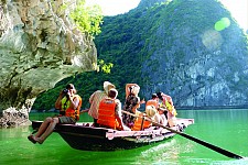 Hanoi – Ninh Binh – Halong Stopover