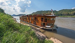 THE GOLDEN TRIANGLE: THAILAND - LAOS