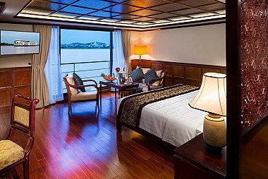 LUXURY SUITE LUXURY SUITE