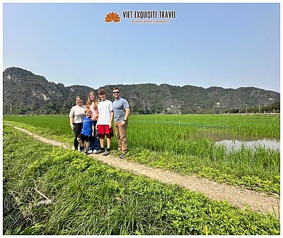 Private vs Group Tours in Vietnam