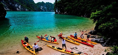 What to Expect on Your First Halong Bay Cruise