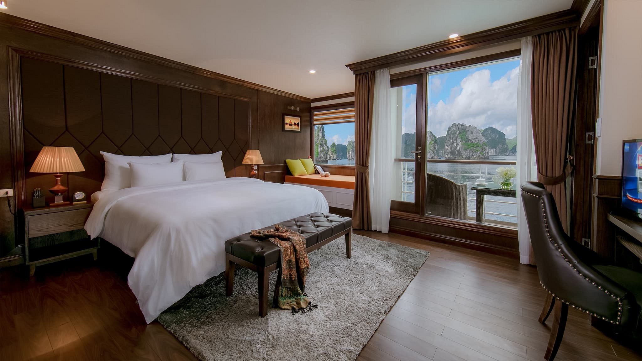 Top Luxury & Highest-Rated Halong Bay Cruises for 2026: An In-Depth Guide - Ảnh 11