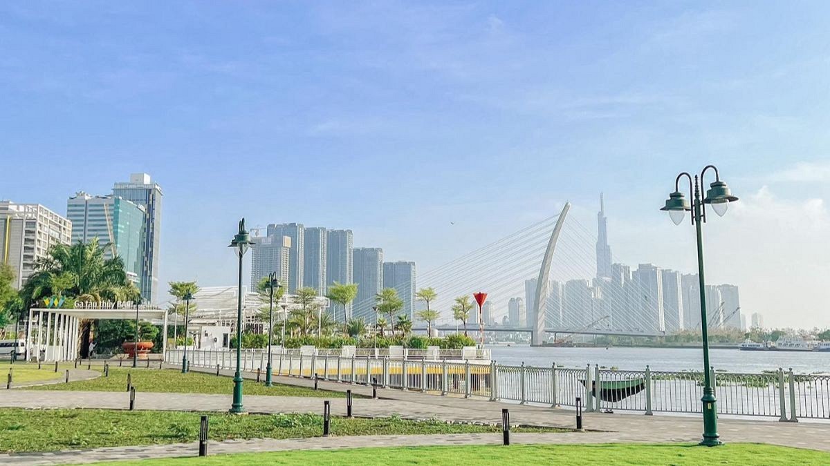 Top Things to Do in Da Nang: A Complete Guide to Vietnams Coastal Gem - Ảnh 5 Top Things to Do in Da Nang: A Complete Guide to Vietnams Coastal Gem - Ảnh 5
