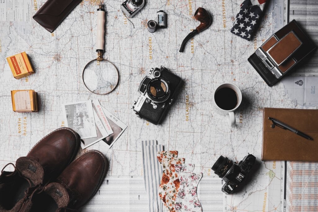 Vietnam Packing List: What to Pack for Every Season in Vietnam - Ảnh 1 Vietnam Packing List: What to Pack for Every Season in Vietnam - Ảnh 1
